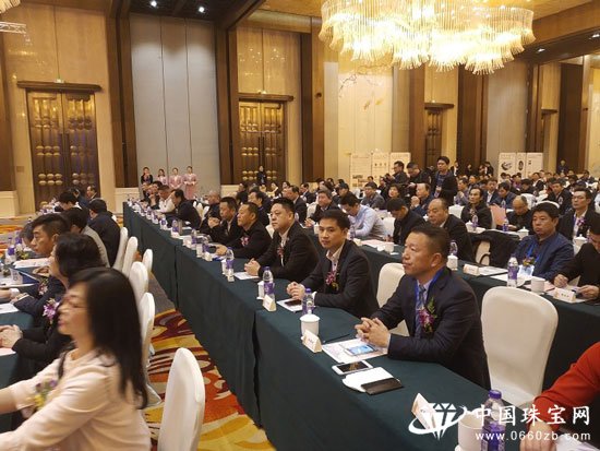 第七届中国珠宝产业发展大会召开，MOVER斩获两项大奖